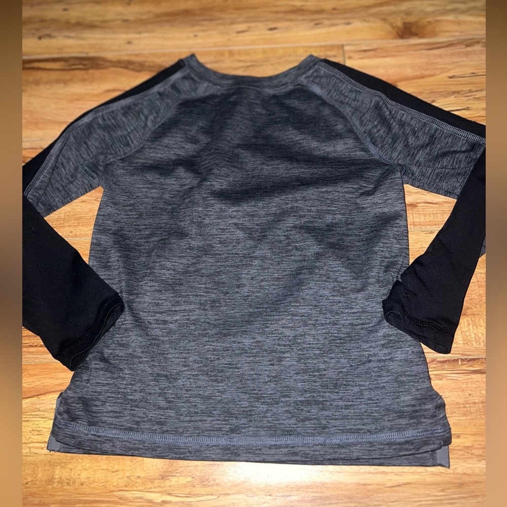 All In Motion active long sleeve top